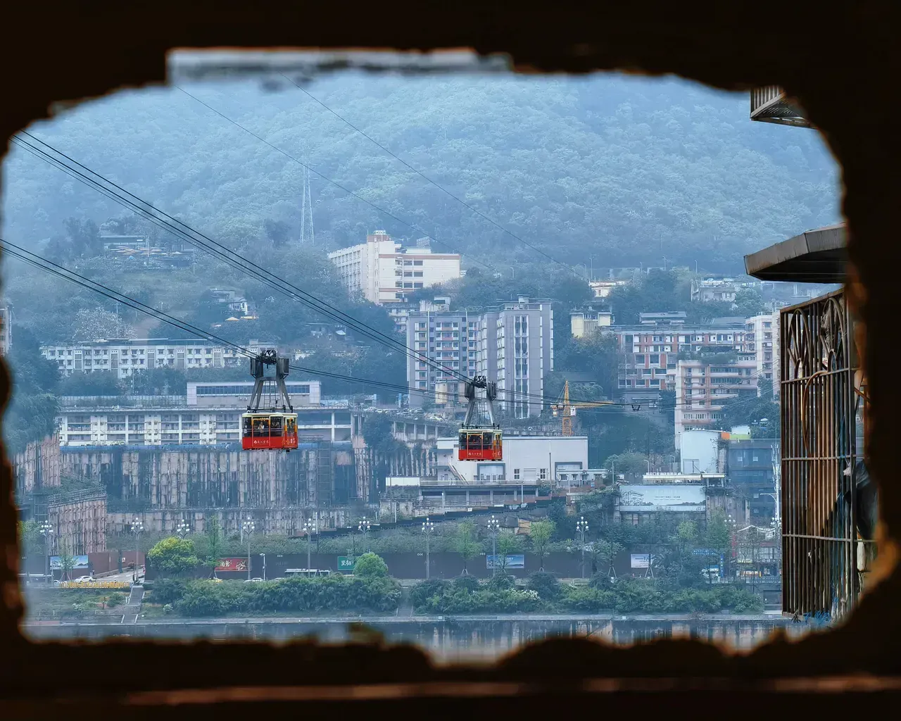 Yangtze River Cableway crossing above Chongqing
